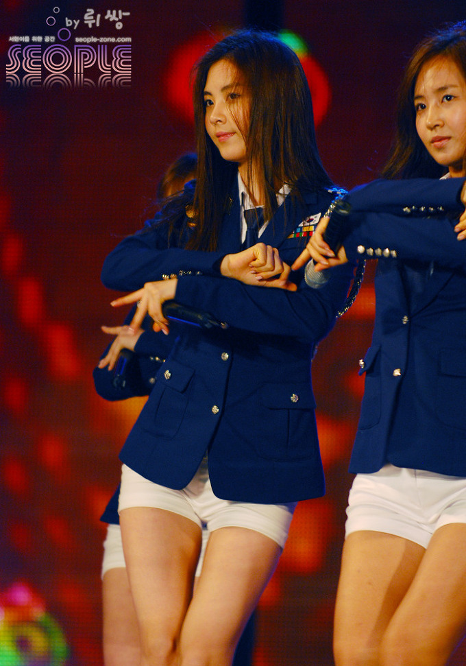 126DF7154AEE4DA3141EF6